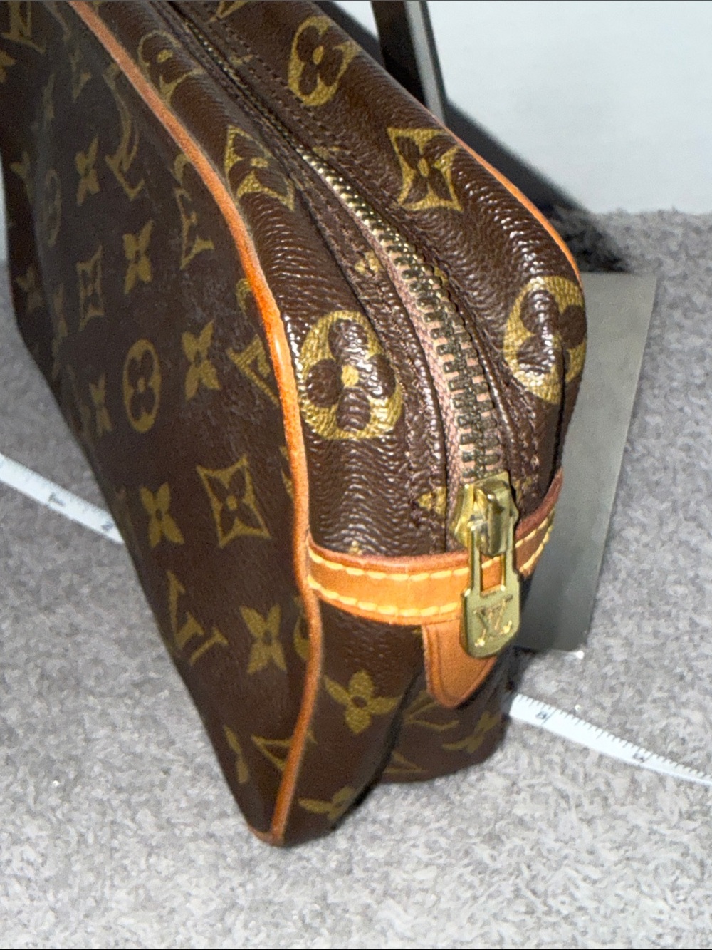 Louis Vuitton Brown Monogram Canvas Clutch with Tan Trim - Picture 13 of 14